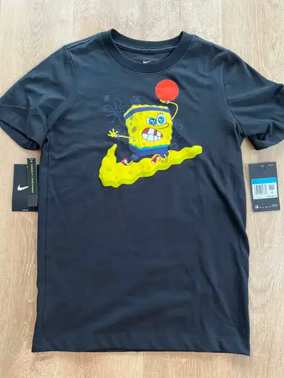 Price: $60.00 Pickup: 1383 16th Ave, Richmond Hill, ON L4B 1J3 This brand new Nike Kyrie x Spongebob...