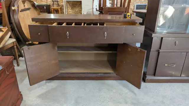 Small hutch and matching buffet in Hutches & Display Cabinets in Peterborough - Image 5