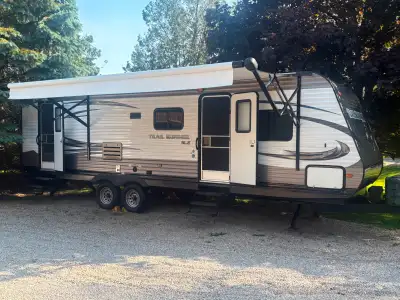 2015 Heartland Trail Runner 29 SLE (Super Lite Edition). In very good condition and very clean. Smok...