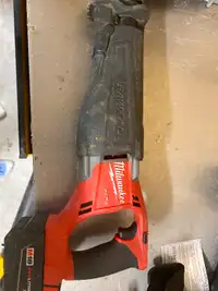 Milwaukee Fuel Sawzall with M18 Battery (no charger)
