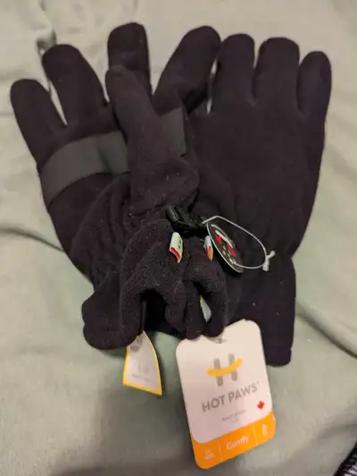 Brand new winter gloves, View more