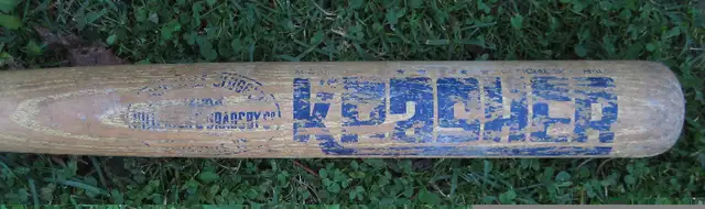 $30 Louisville Slugger Krasher official softball bat slow pitch in Baseball & Softball in Sudbury - Image 3