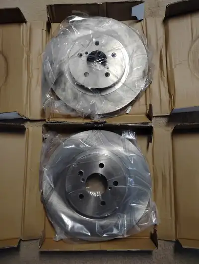 2, 193mm. rotors for Subaru ,Impreza , cross trek and Forester.2 front wheel bearings and 1 rear for...