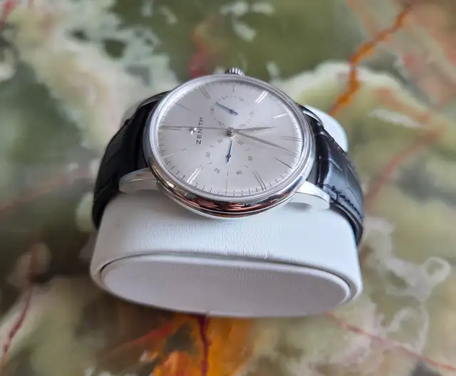 Zenith Elite Chronograph Classic Watch in Jewellery & Watches in Downtown-West End - Image 8