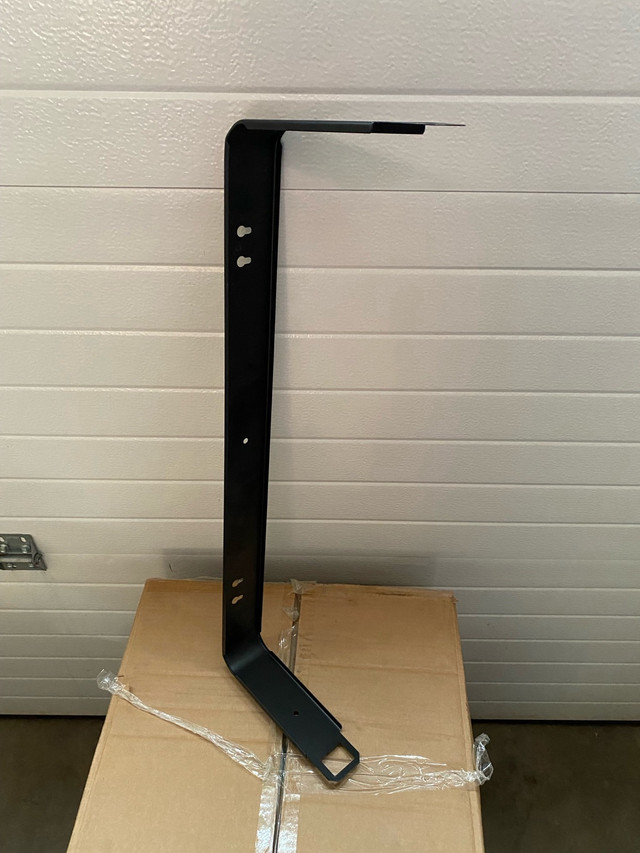 120V Heater with mounting bracket  in Heaters, Humidifiers & Dehumidifiers in Edmonton - Image 4
