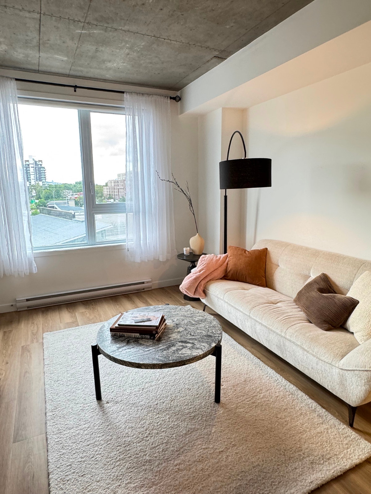4 Boulevard Cartier Ouest — photo 1