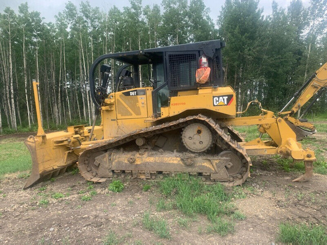 Caterpillar D6TLGP in Heavy Equipment in Red Deer