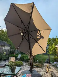 Sunbrella rotating cantilevered umbrella