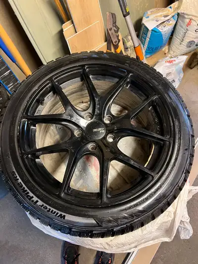 Selling a set of used rims with Hankook Winter iPike RS winter tires, size 225/45R17. These tires ha...
