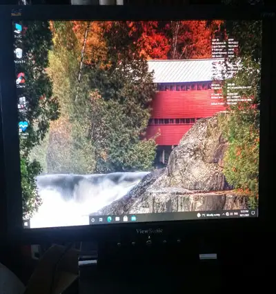 ViewSonic VE710b 17" LCD Monitor, View more