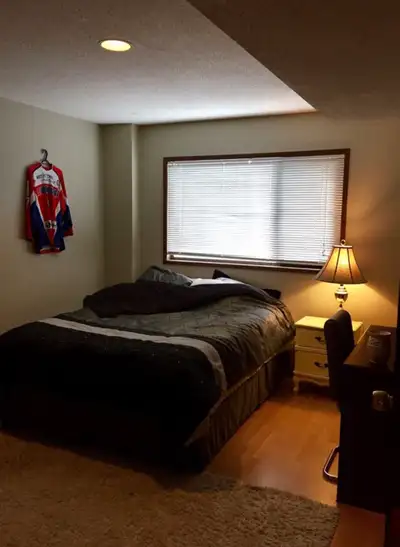 Available now Older very large older executive home Located in lower sahali close to shopping and al...