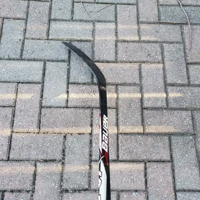 New JR. BAUER VAPOR Composite Hockey Stick  in Hockey in Barrie - Image 7