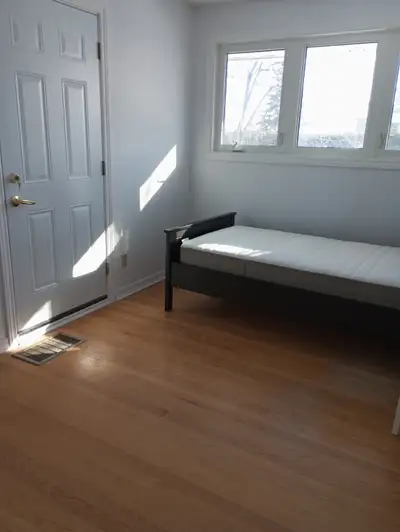 All-Inclusive Furnished Near Algonquin College MALE ONLY Available May 2025 Young students or workin...