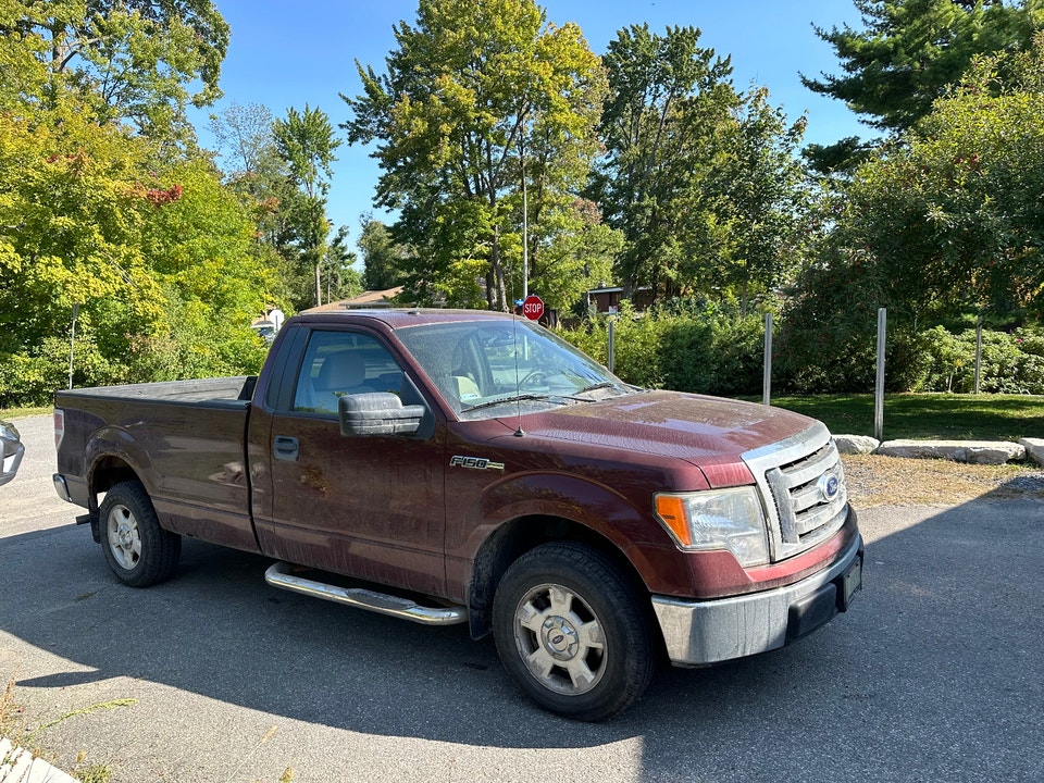 2010 Ford F150 XLT 8 foot bed 4 6L engine 2x4 Cars Trucks