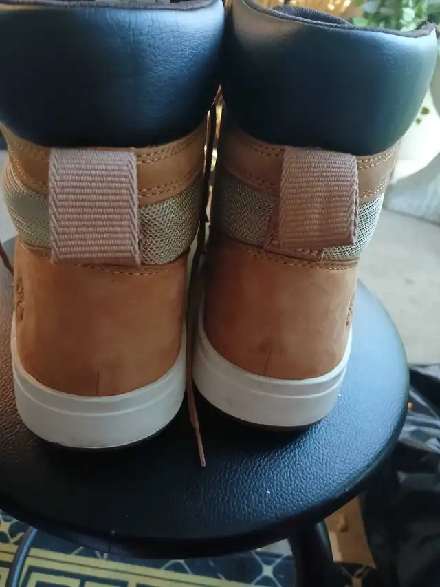 Timberland Boots in Men's Shoes in Mississauga / Peel Region - Image 5
