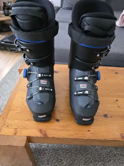 $400 o.b.o New from sport check for $550 plus tax Save the tax and some cash for molding, equipment...
