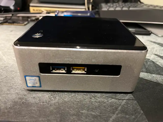 Mini PC – Intel NUC6i3, 16GB RAM, 512GB SSD + 23” Moni63006661800961123