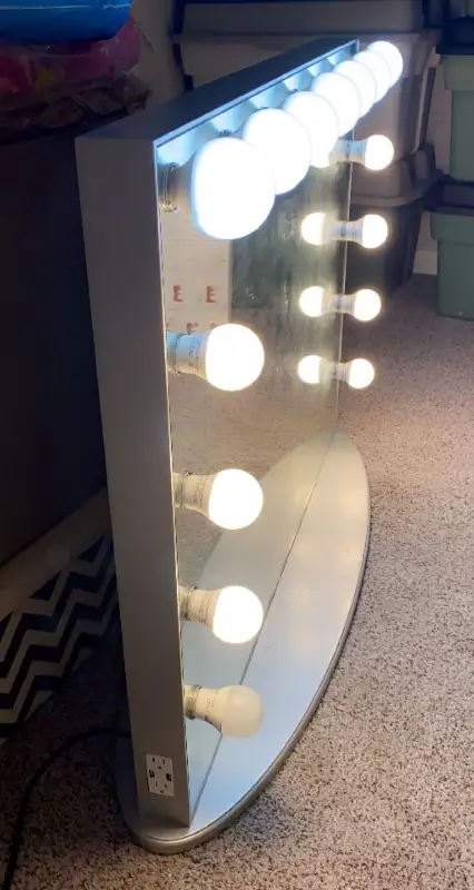 Vanity mirror 43.25”x32.5” in Home Décor & Accents in Calgary - Image 3