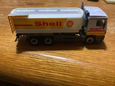 Caramara Mercedes Shell Tanker Diecast truck.  OO scale., View more