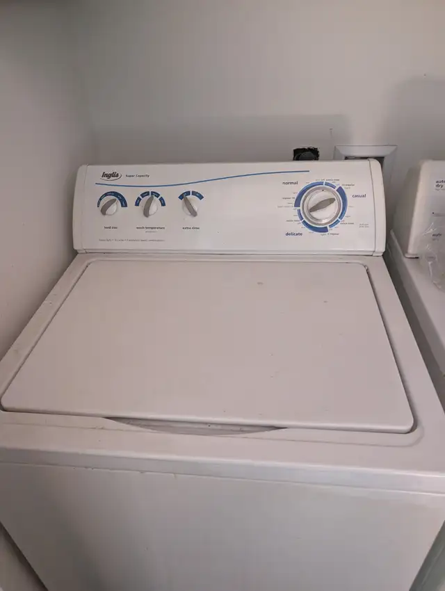 A vendre laveuse -secheuse-frigidaire et fourneau in Refrigerators in Lanaudière - Image 2