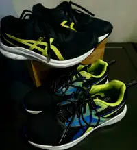 RUNNING SHOES * * * Size 6 (NEW)  * * *   Size 5 (ALMOST NEW)