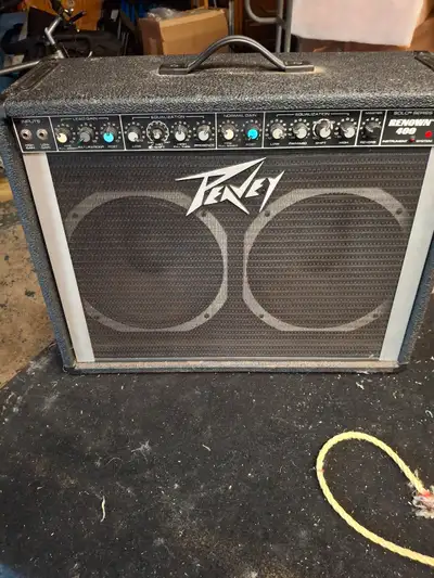 Peavey Renown 400  amplifier, View more
