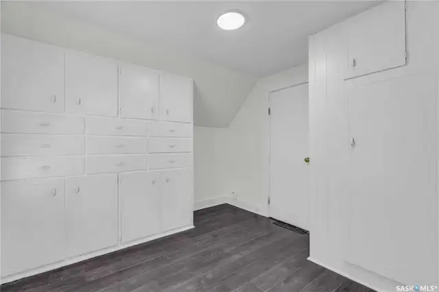 Detached House for rental in Long Term Rentals in Saskatoon - Image 4