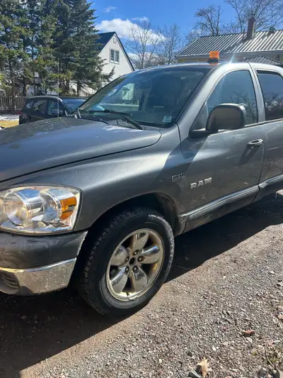 2008 ram 1500. 177759 kms 5.7 hemi . Comes with older meyers plow . Plowed with it all winter . Rock...