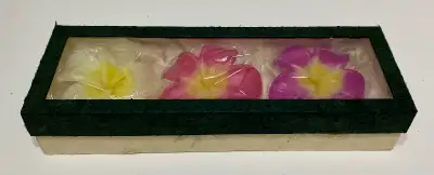 Box of 3 New Floating Flower Candles, View more