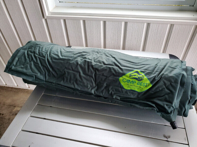 Thermarest sleeping pad in Fishing, Camping & Outdoors in Moncton
