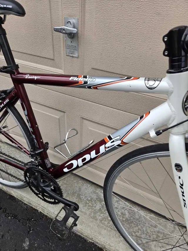 Opus Fidelio road bike  in Road in Barrie - Image 5