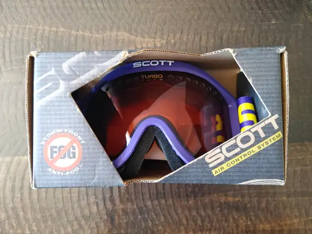 Scott Skiing Goggles in Ski in Brantford - Image 3