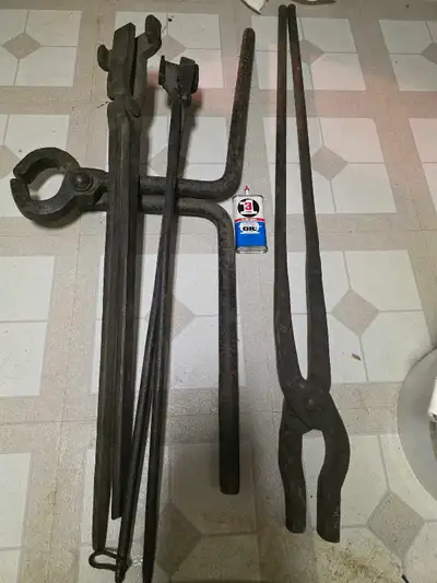 6 pieces. Large 3'-4 tools for steel track moving. Spike removal and wood tie lifting. 'Trade for a...