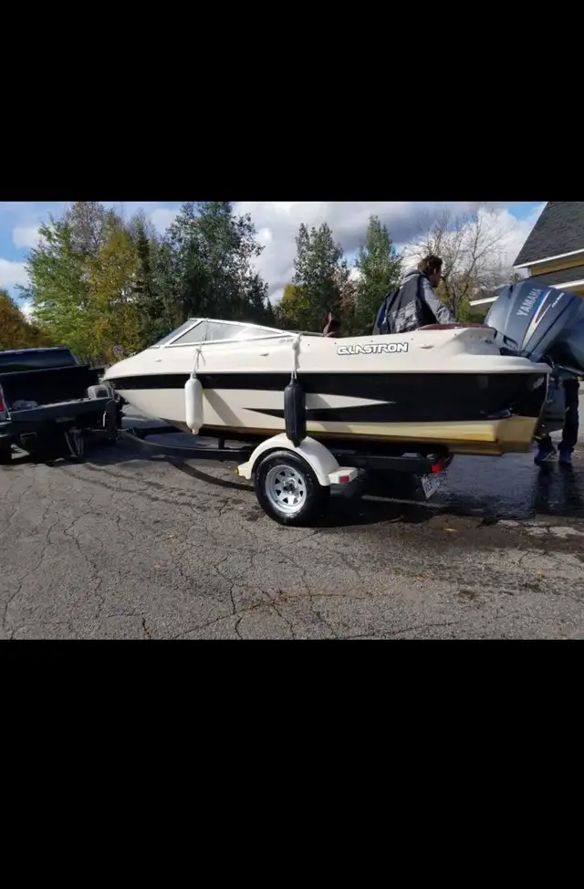2002 Glastron w Yamaha 115 in Powerboats & Motorboats in Val-d'Or - Image 5