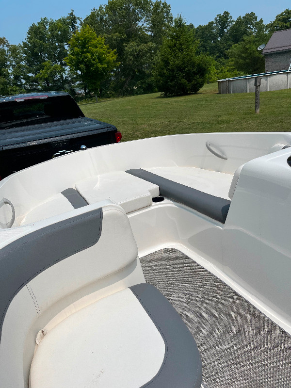 BOAT FOR SALE in Powerboats & Motorboats in Norfolk County - Image 4