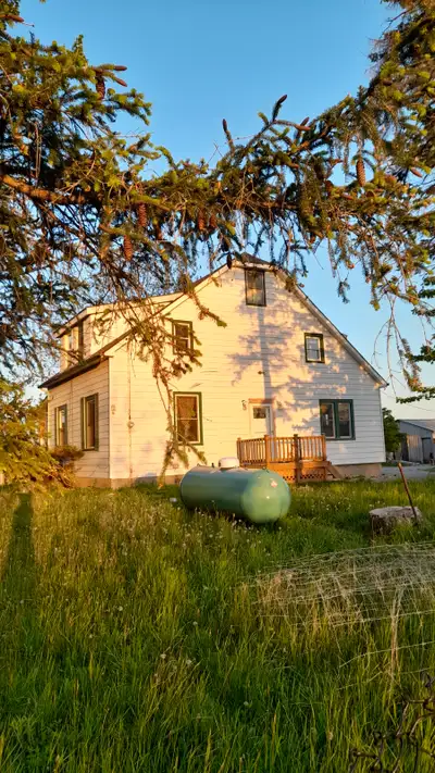Beautiful 3-Bedroom Countryside Home for Rent – Don’t Miss Out!