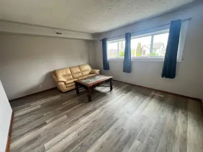 2Room apartment for rent available Address 109-25 Ave NE ( beside Centre St and 25 Ave.) very close...