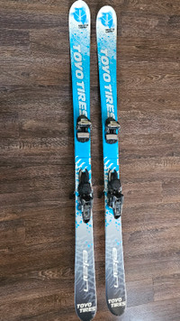 Skis and bindings