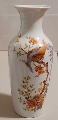 Vintage AK Kaiser W. Germany Porcelain Vase Signed Olivia 