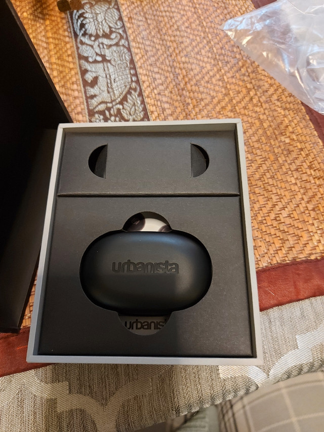 Urbanista Lisbon In-Ear Truly Wireless Headphones - Midnight  in Other in Cambridge - Image 2