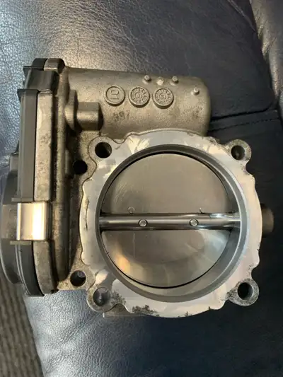 Mercedes Benz Original Throttle Body Part number 276 141 01 25 text 416 358 53 09