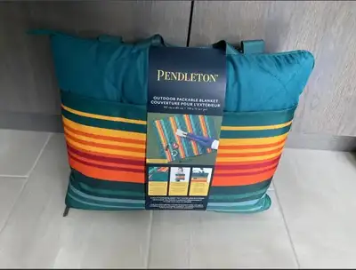 Pendleton picnic blanket - Folds into a hand carry case - Brand new - Pick up near Northgate Edmonto...