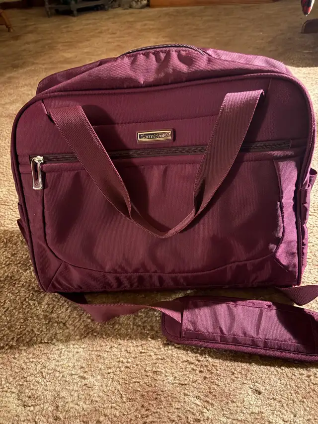 Samsonite Overnight Bag597784639455907841