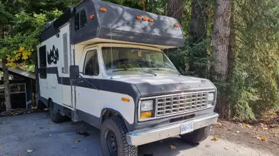 For Sale: 1981 Ford Glendale Motorhome – 20ft – Ready for New Adventures We’re selling our faithful...
