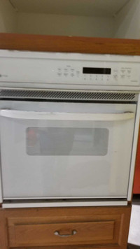 GE oven and cabinet