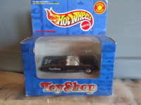 Hot Wheels Toy Shop  '63 T-Bird
