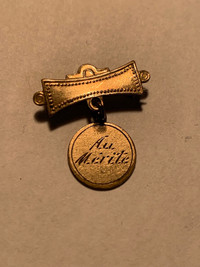 Petite médaille or antique 