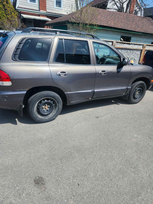 2004 hyundai santa fe  in Cars & Trucks in London