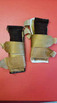 **  leather WRIST GUARDS FOR ROLLER SKATING  **