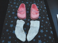 1 PAIR PINK RUBBER 50S STRAPPY CINDERELLA SHOES SZ 4 WITH SOCKS